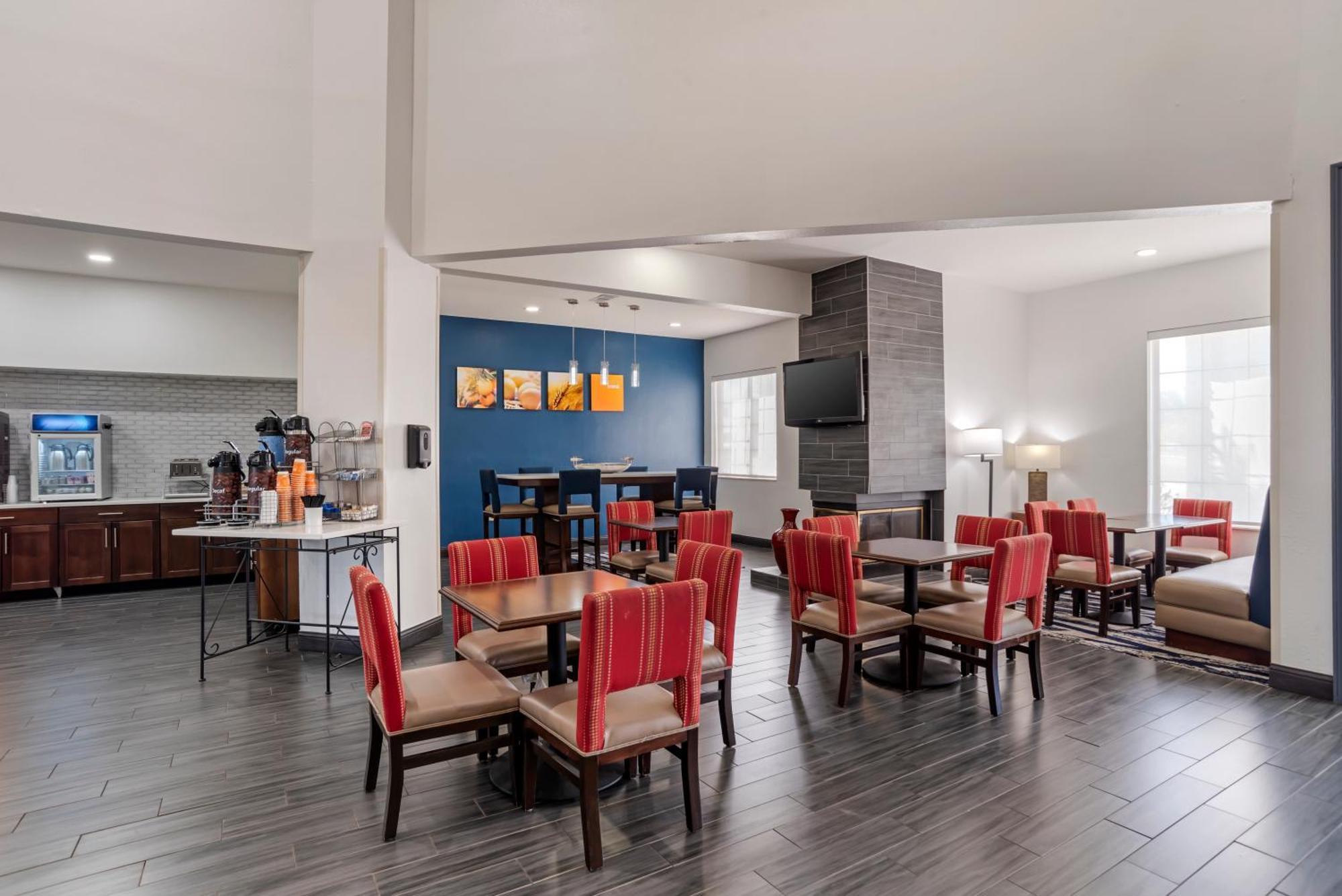 Comfort Suites Hattiesburg Luaran gambar